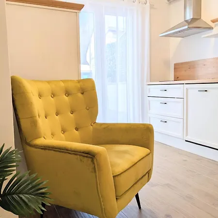 Gin & Tonic Apartman *