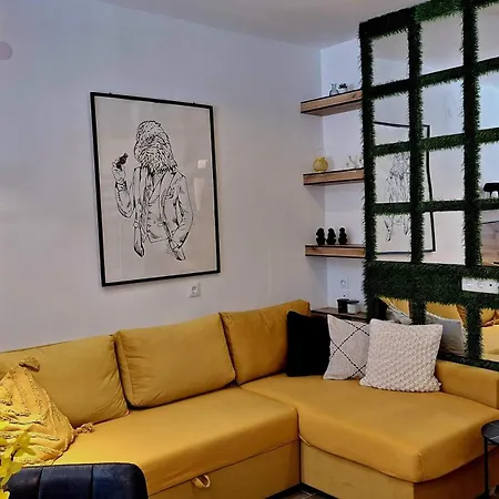 Gin & Tonic Apartman Split