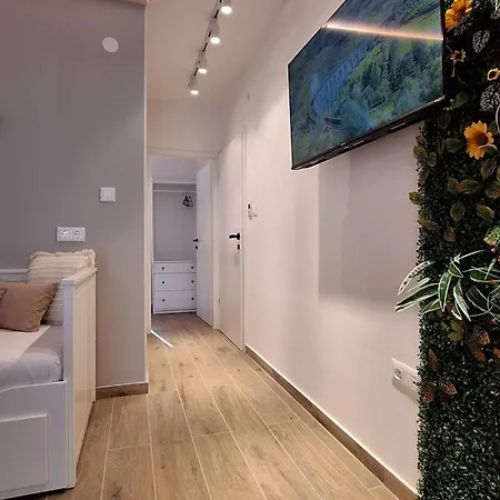 Gin & Tonic * Сплит