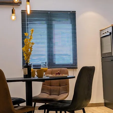 Apartman Gin & Tonic Split