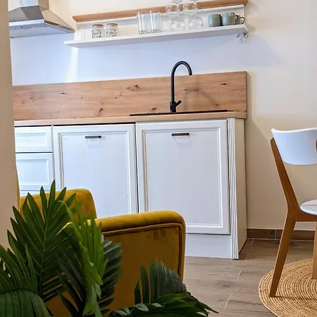 Gin & Tonic Apartman Split